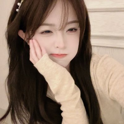 她不知道那些鸟的名字